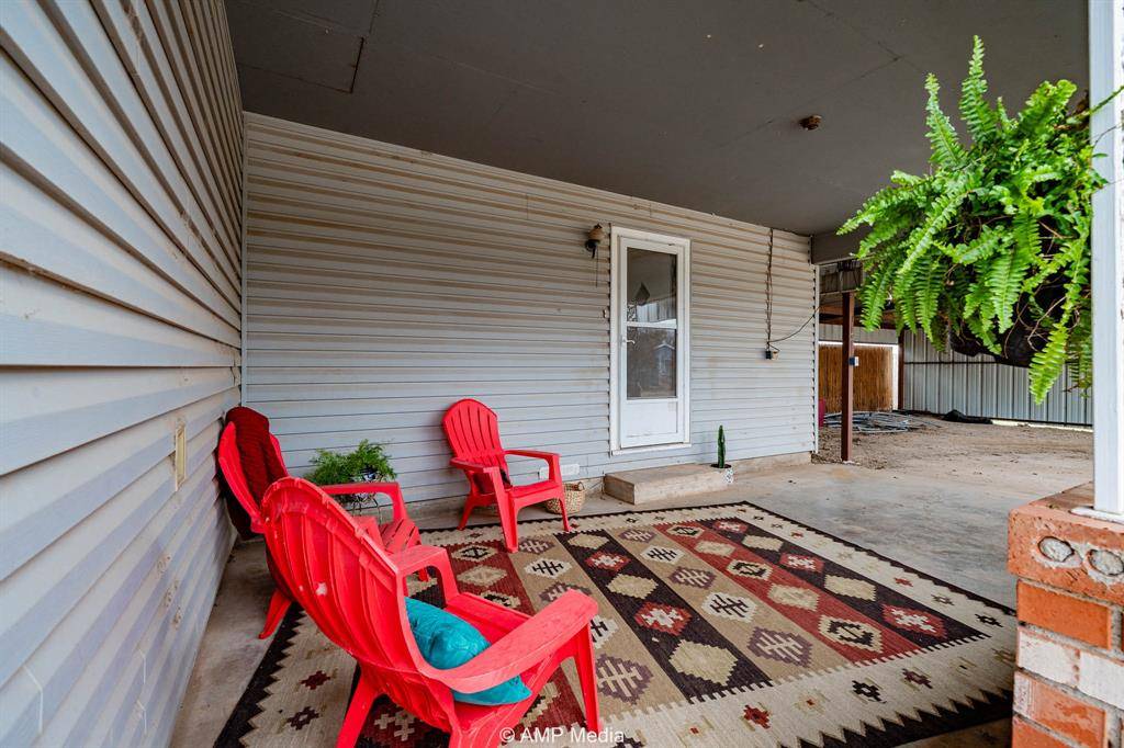 Munday, TX 76371,510 W Irving Street