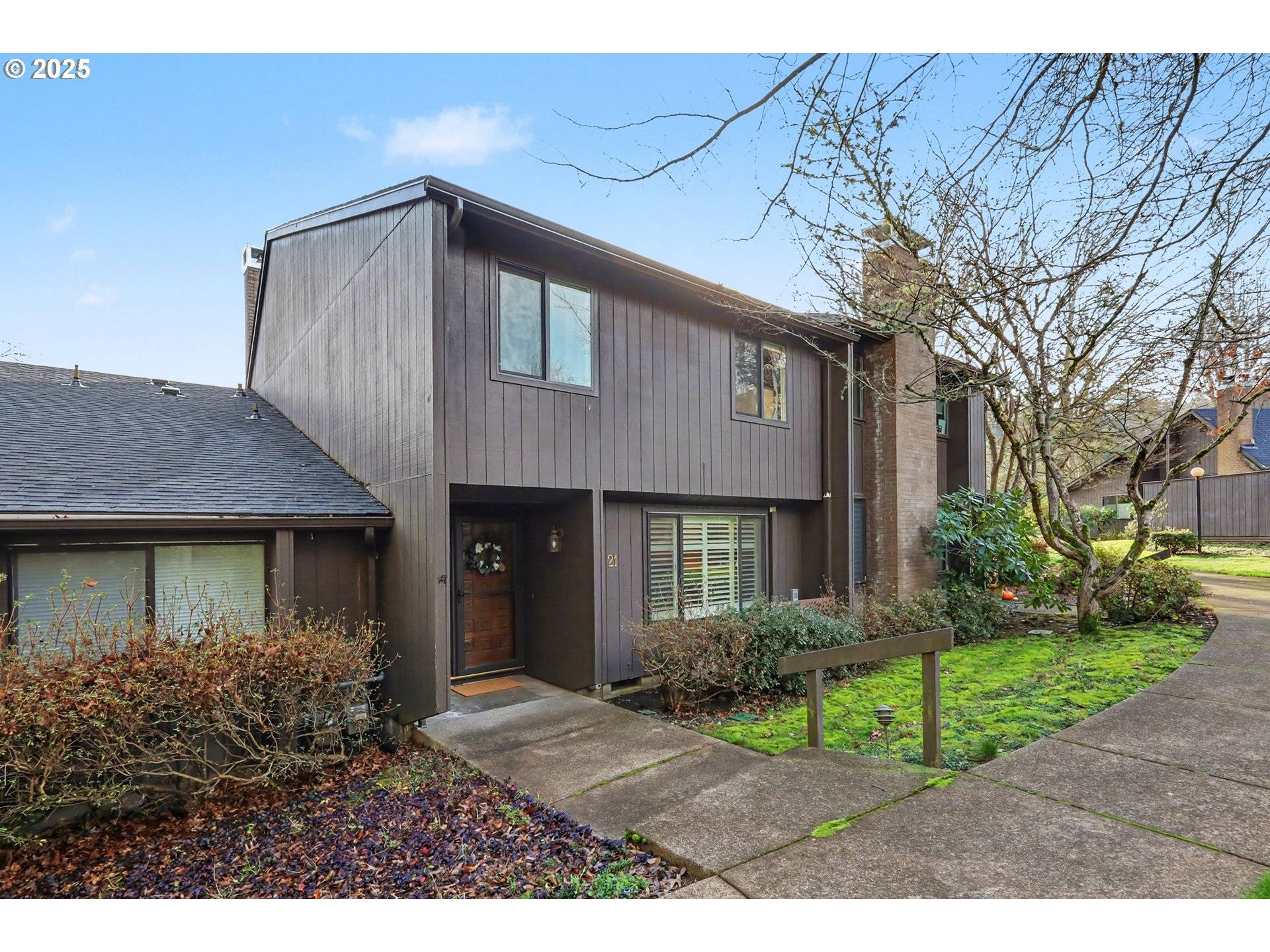 Eugene, OR 97405,21 WESTBROOK WAY