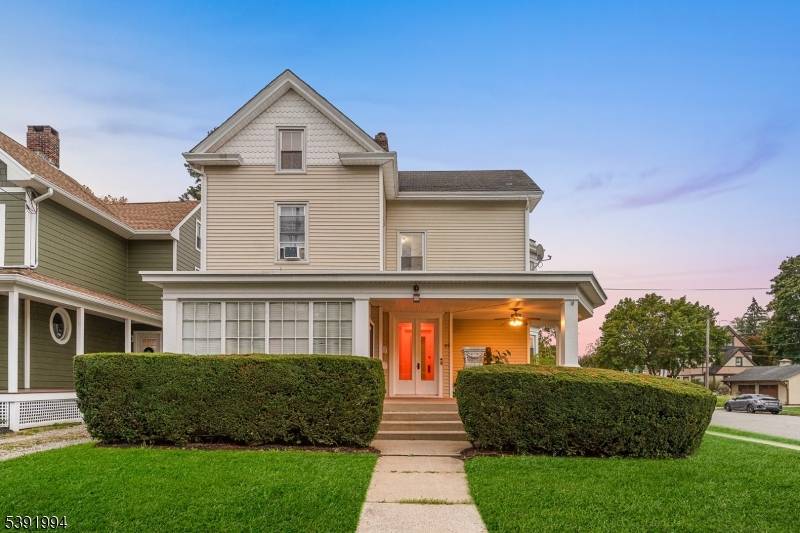 Hackettstown Town, NJ 07840,313 Grand Ave