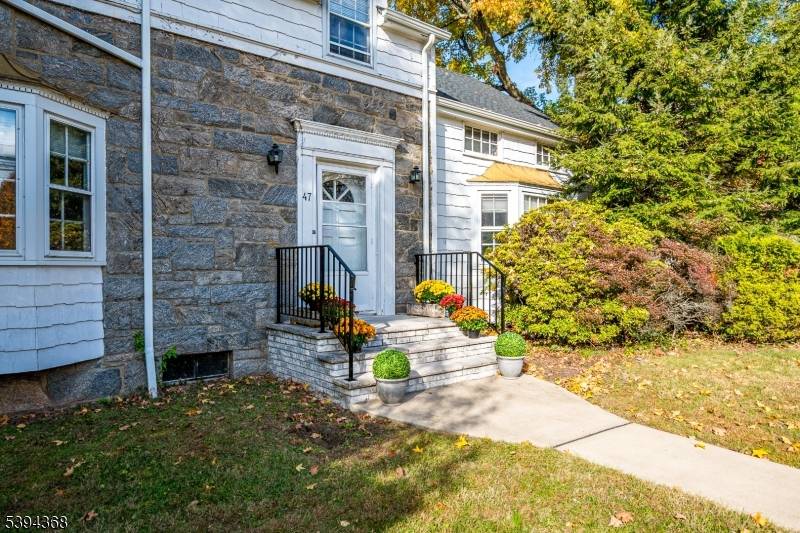 Metuchen Boro, NJ 08840,47 Clive St