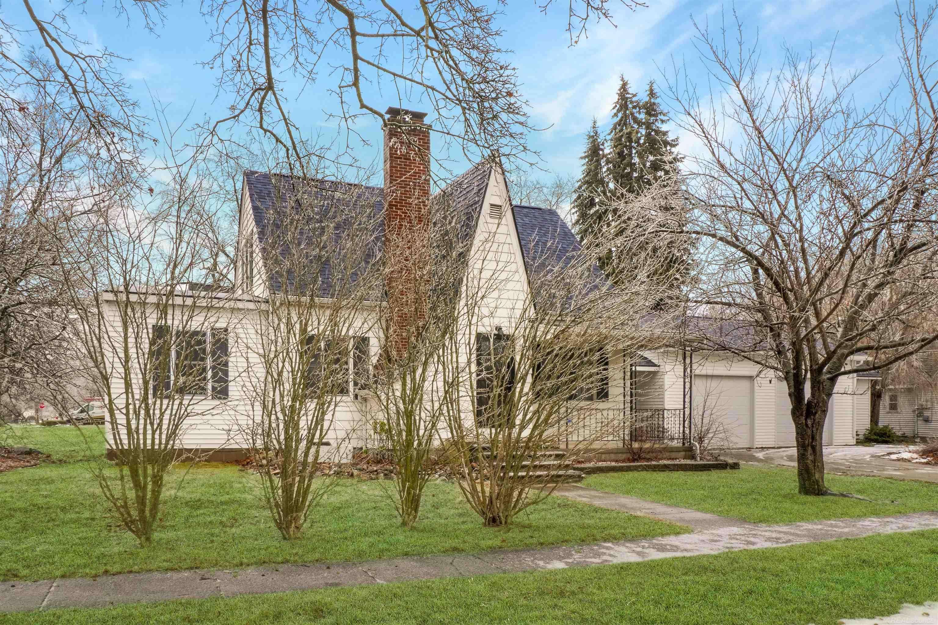 Imlay City, MI 48444,315 W 5th ST