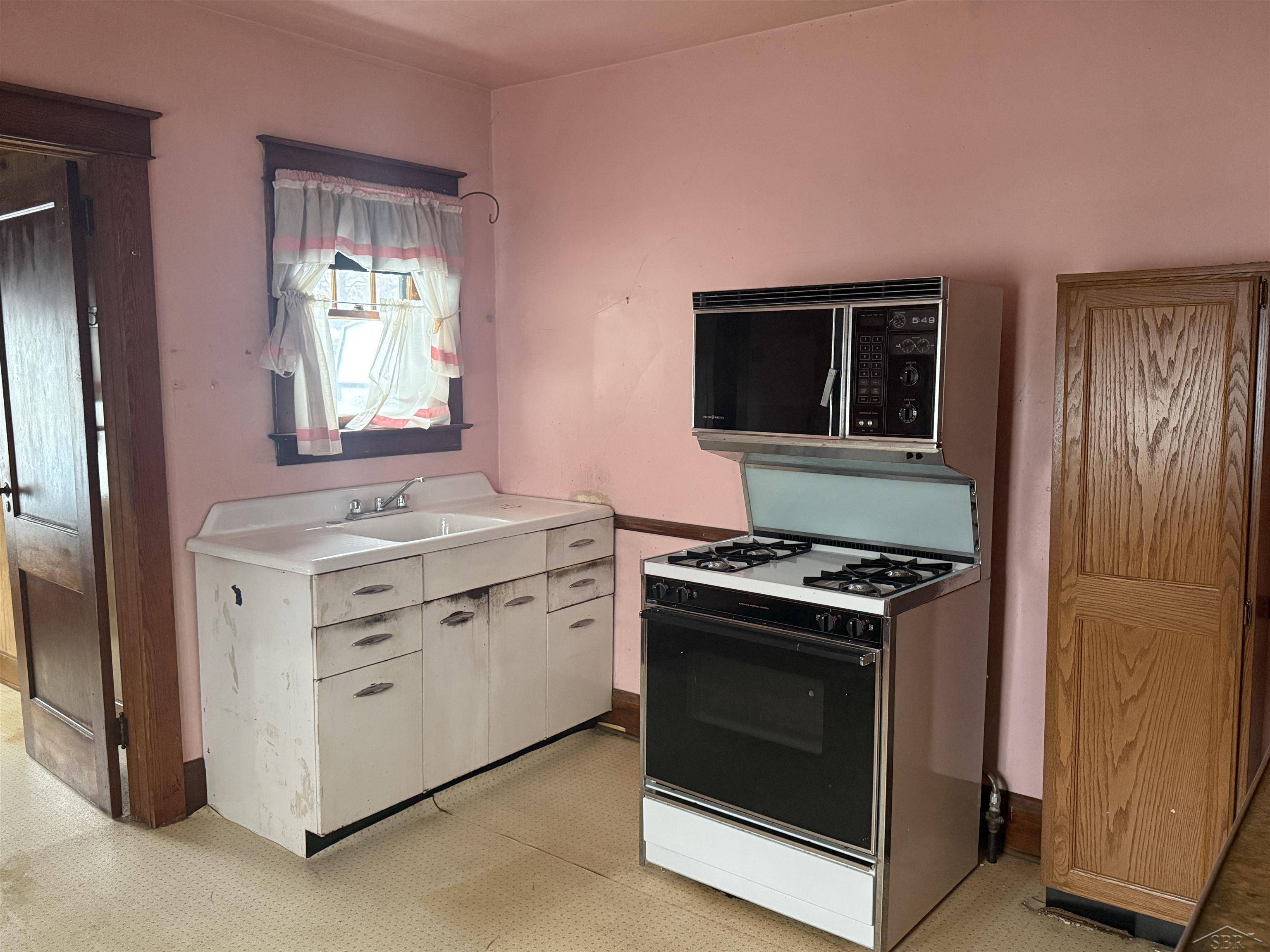 Saginaw, MI 48601,2617 Janes ST