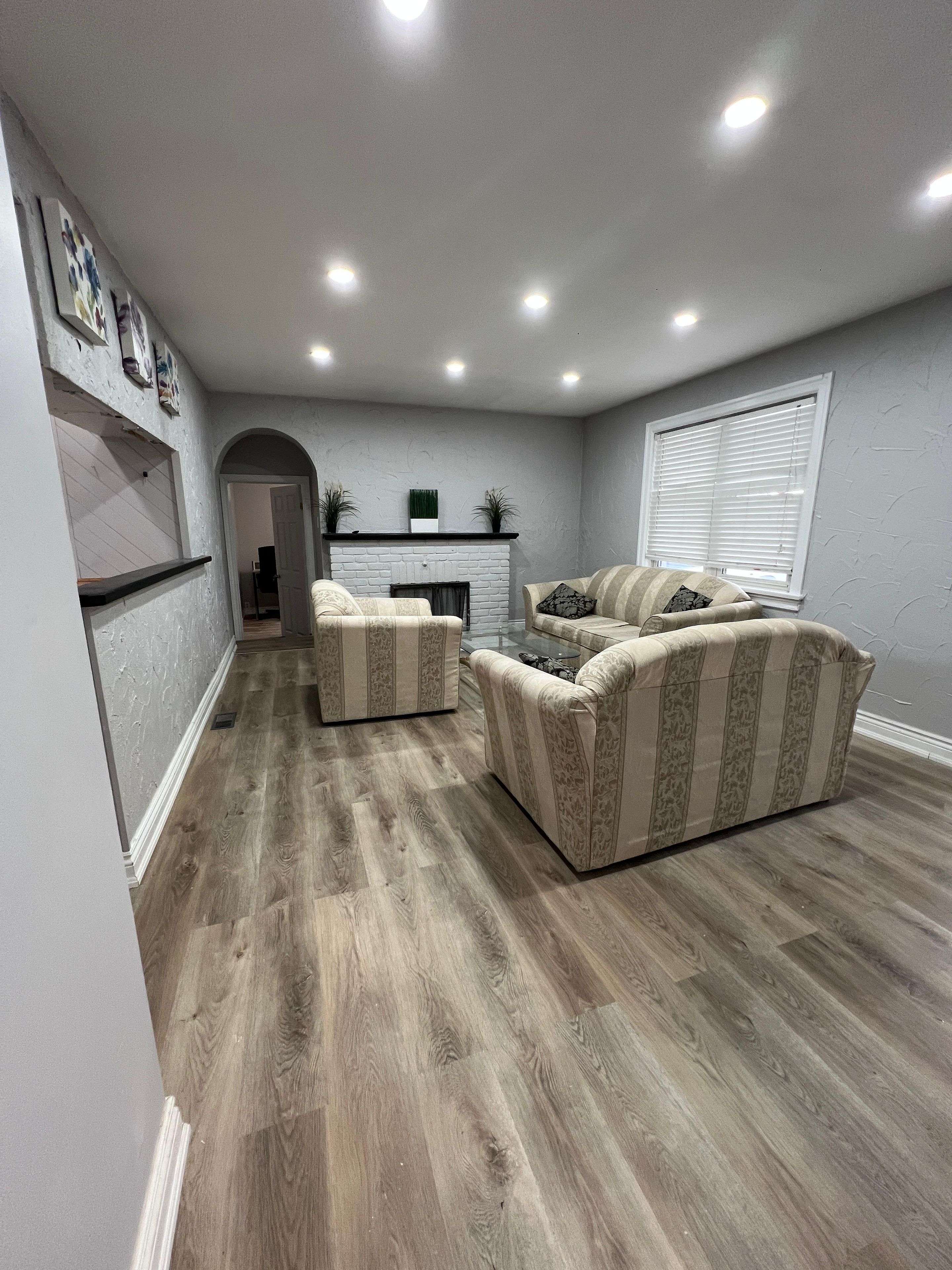 Toronto E10, ON M1C 1E2,7 Watson ST #Main