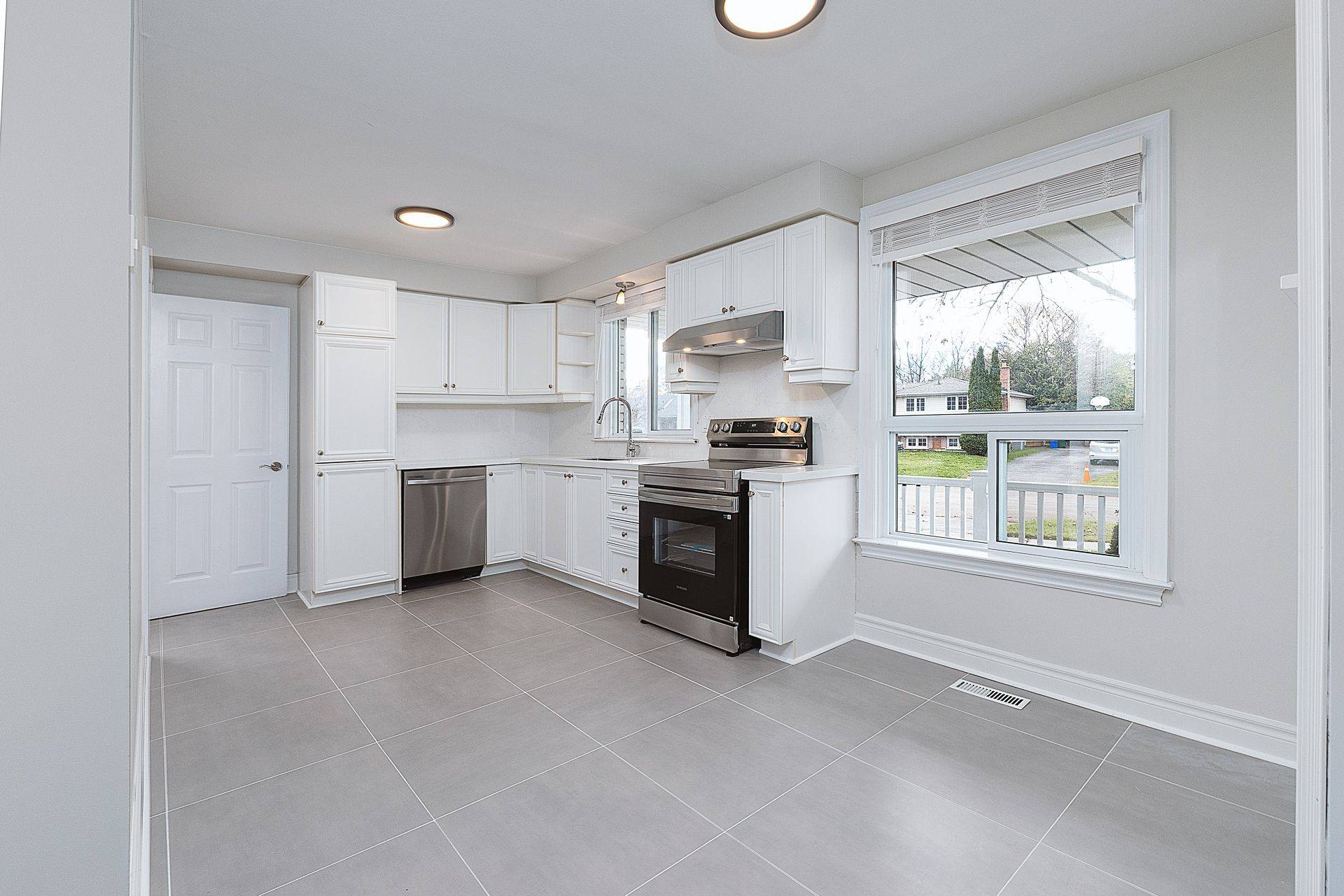 Ajax, ON L1S 2X4,14 Taylor RD