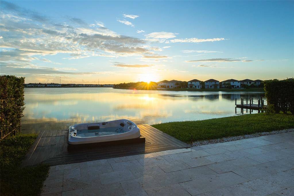 Miami Lakes, FL 33018,15934 NW 87th Ct