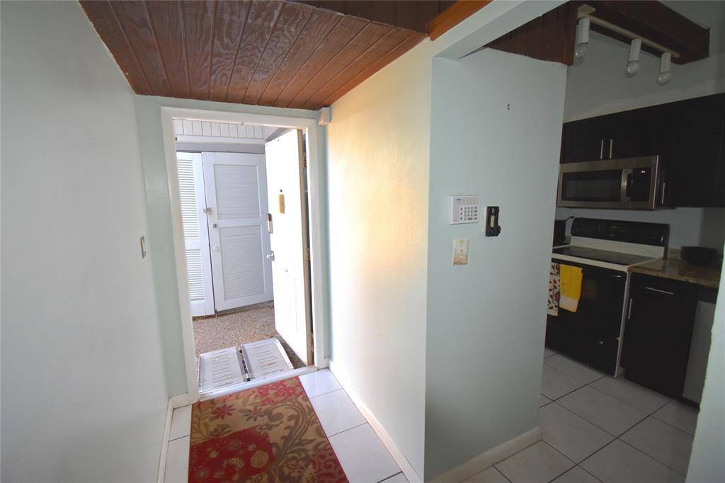 Plantation, FL 33313,1713 NW 73rd Ave #34