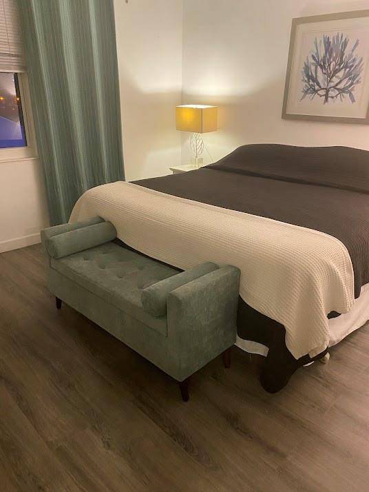 Pompano Beach, FL 33062,305 N Pompano Beach Blvd #706