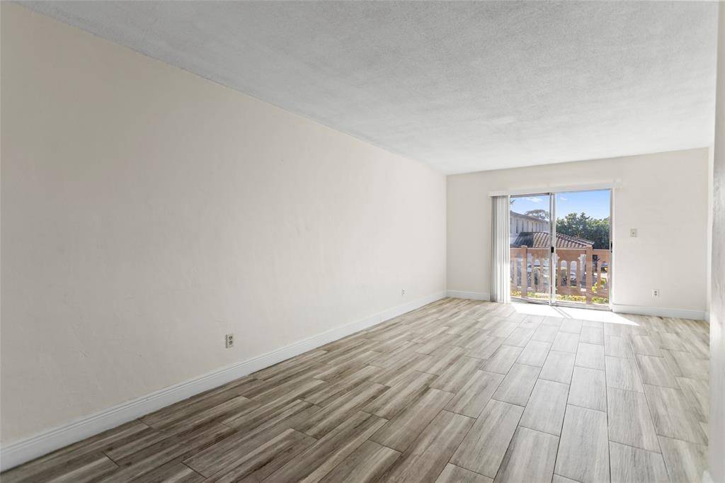 Fort Lauderdale, FL 33309,493 NW 43rd St #8