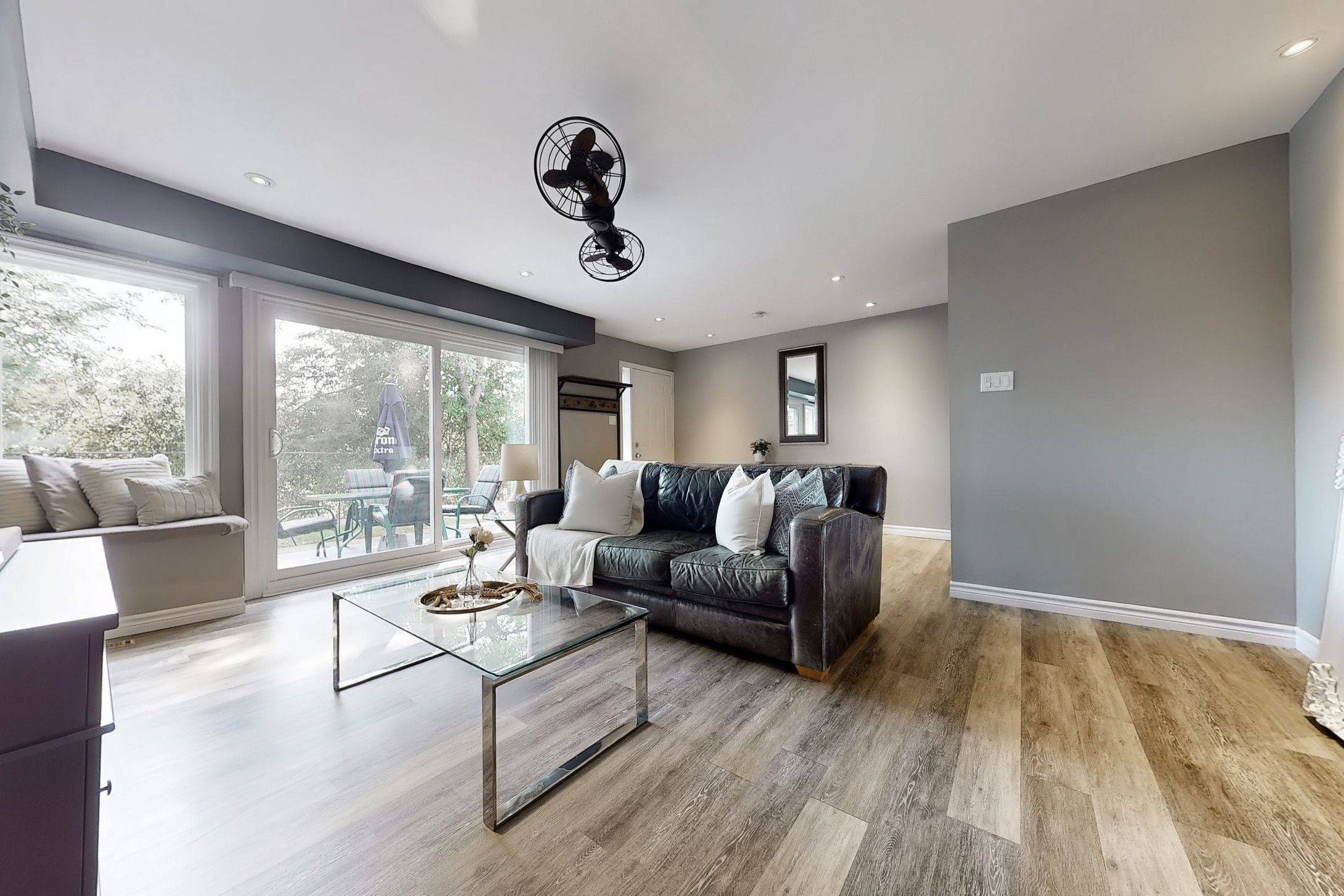 Aurora, ON L4G 3M2,195 Milestone CRES