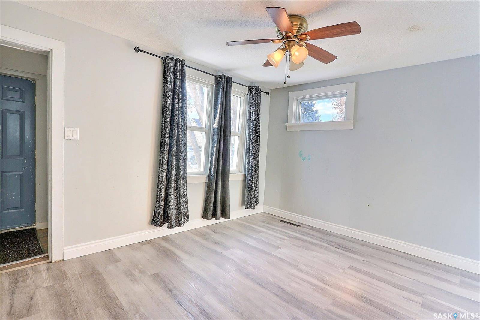 Prince Albert, SK S6V 0M1,586 5th STREET E