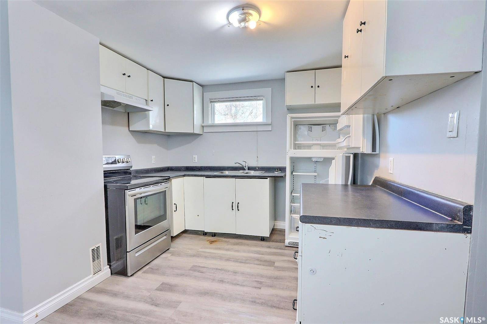 Prince Albert, SK S6V 0M1,586 5th STREET E