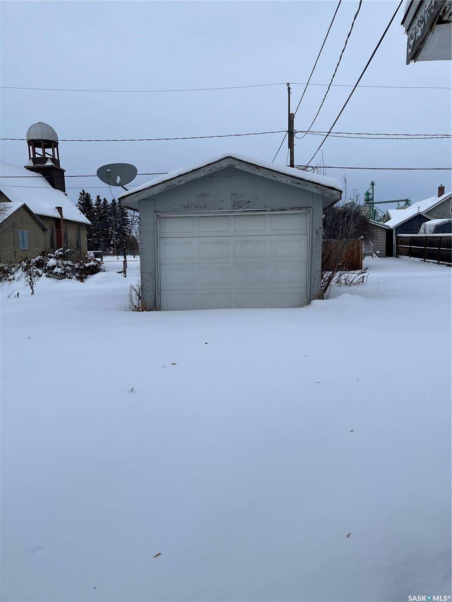 Blaine Lake, SK S0J 0J0,105 3rd AVENUE E