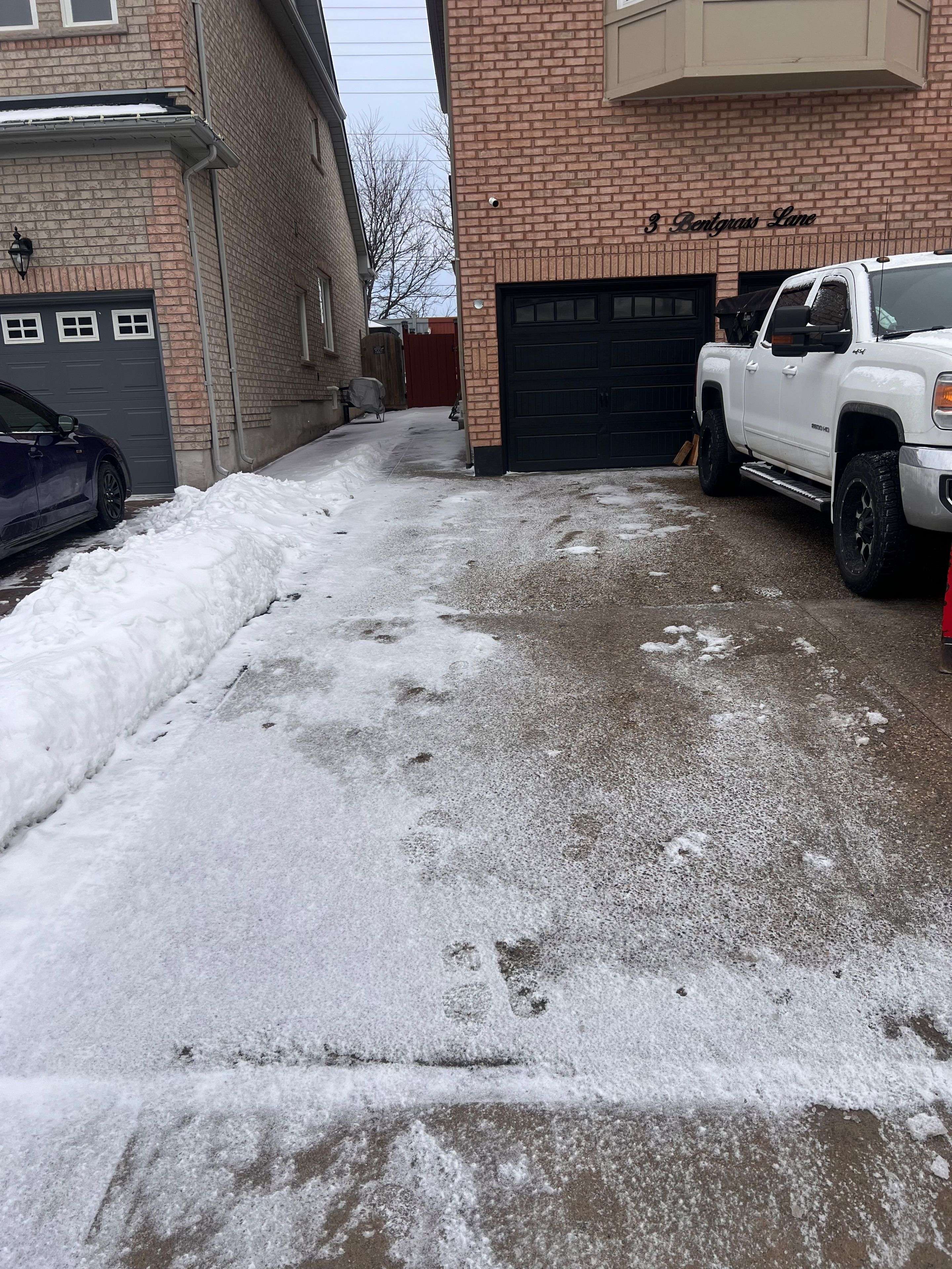 Brampton, ON L7A 3K2,3 Bentgrass LN