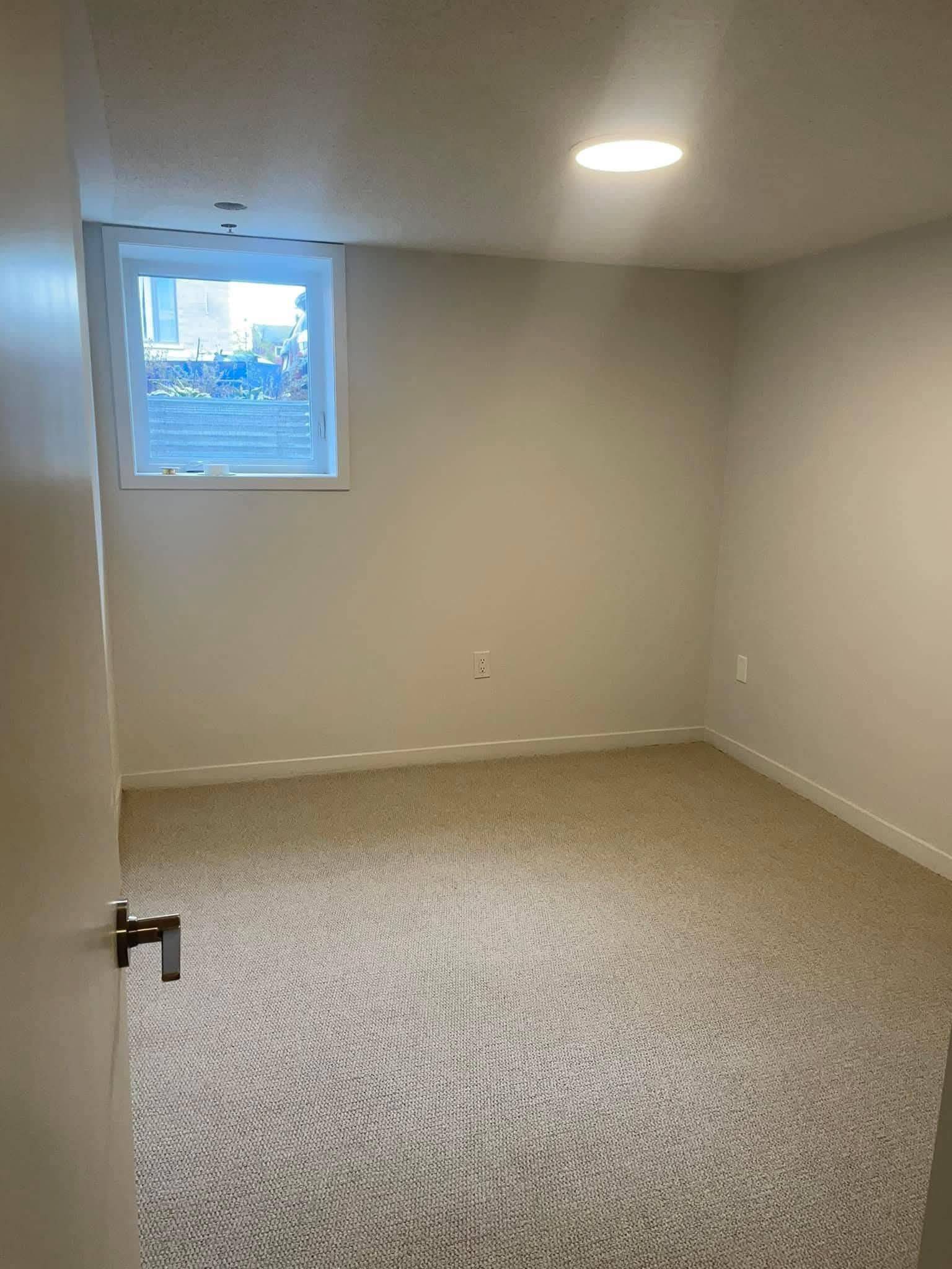 Toronto W06, ON M8V 0J6,10 Lloyd Janes Blk LN #188