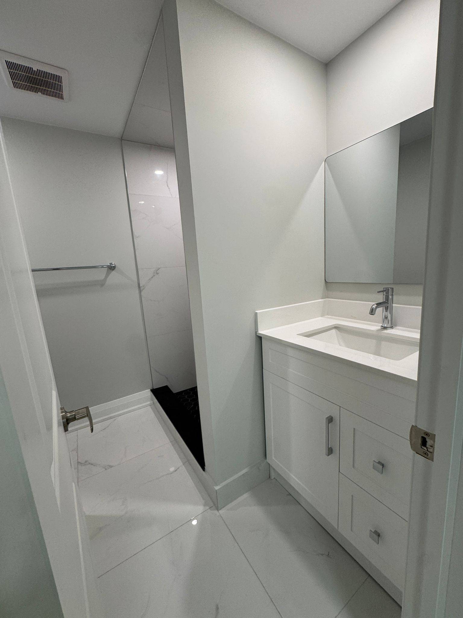 Toronto W05, ON M9M 2N7,29 Habitant DR #Lower Level