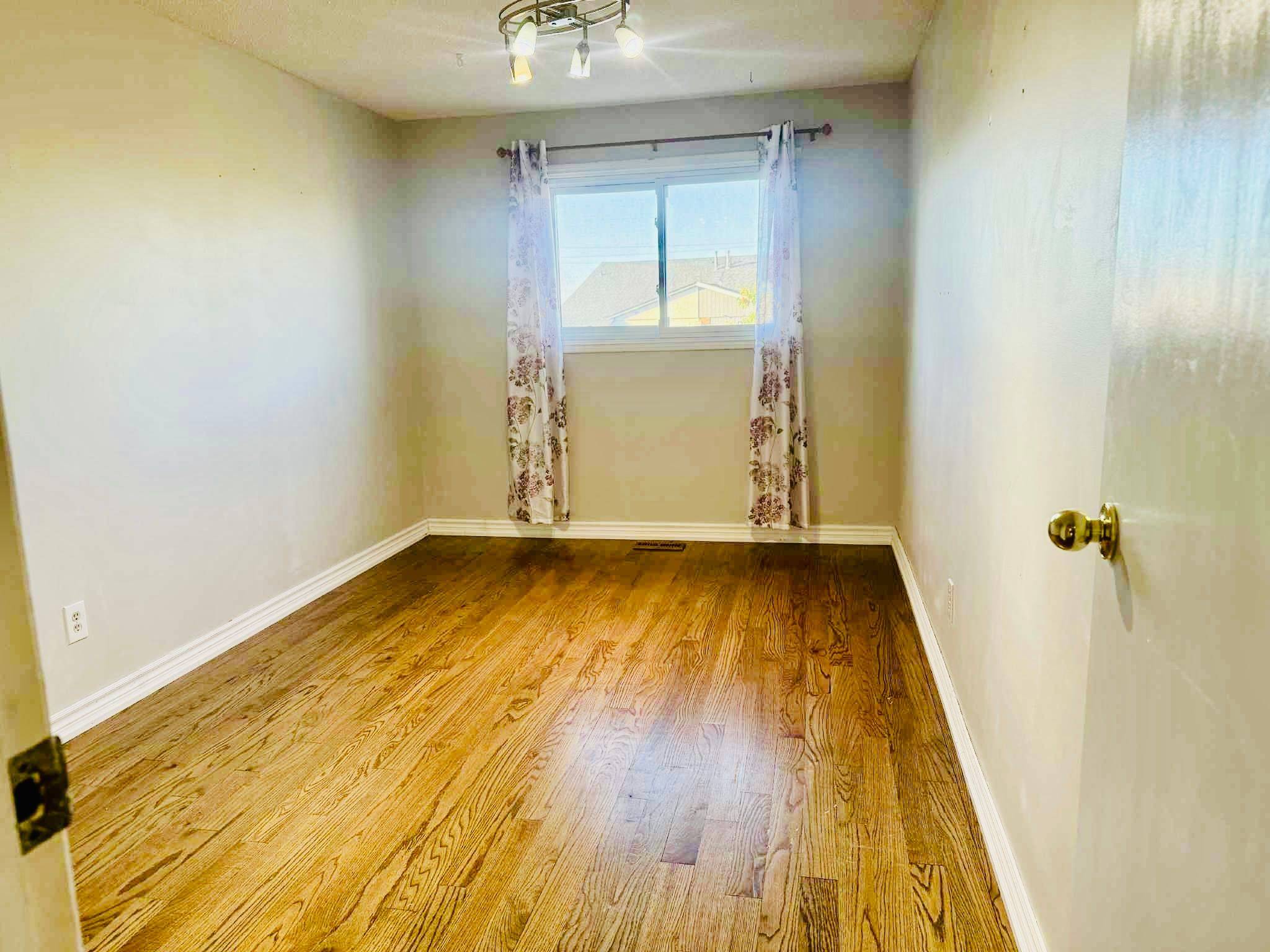 Brampton, ON L6V 3V4,85 Simmons BLVD