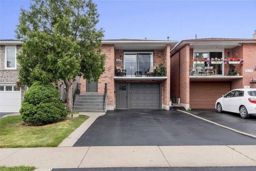Mississauga, ON L4W 3L2,1632 Lewes WAY