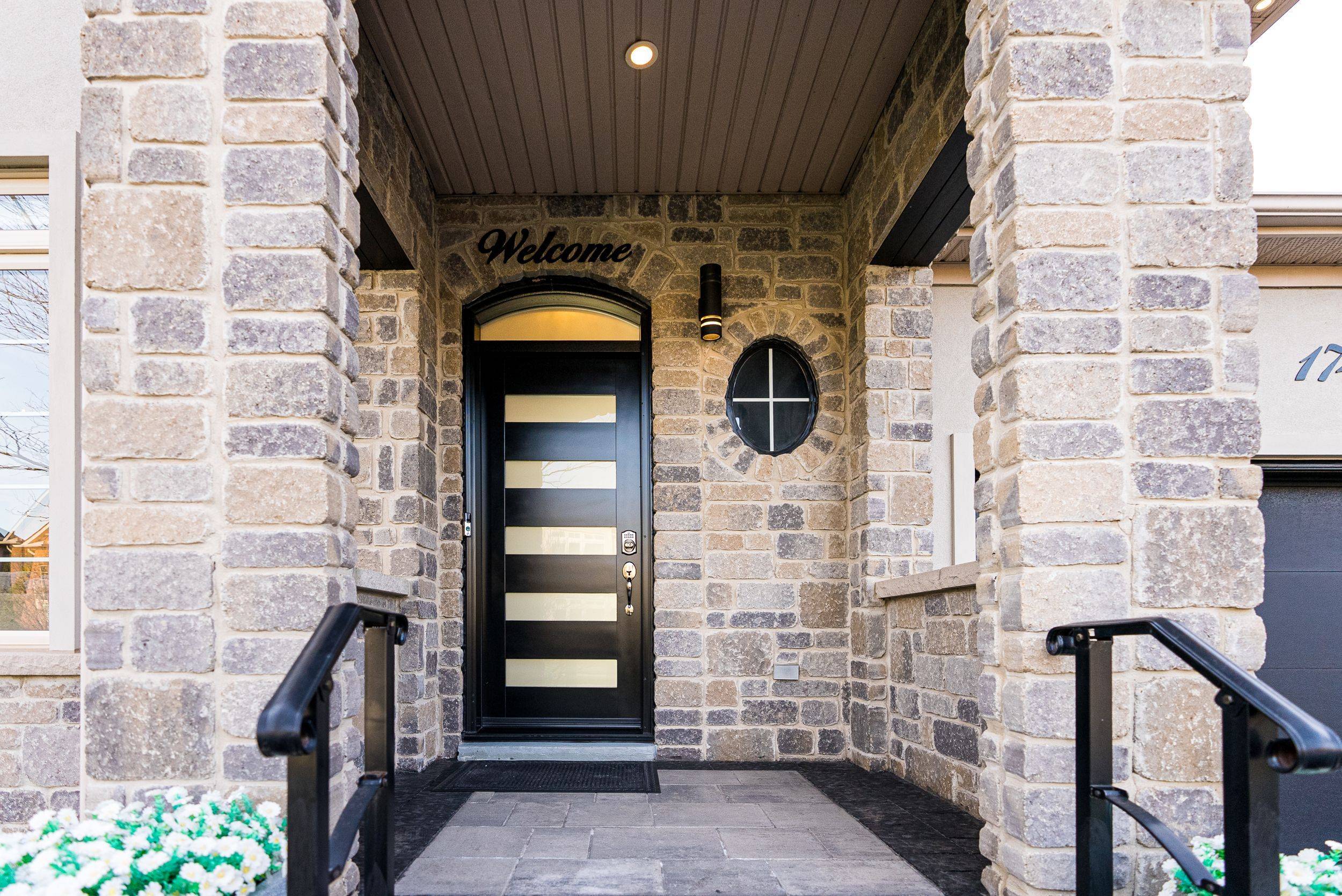 Oakville, ON L6L 0A4,174 Milkweed WAY