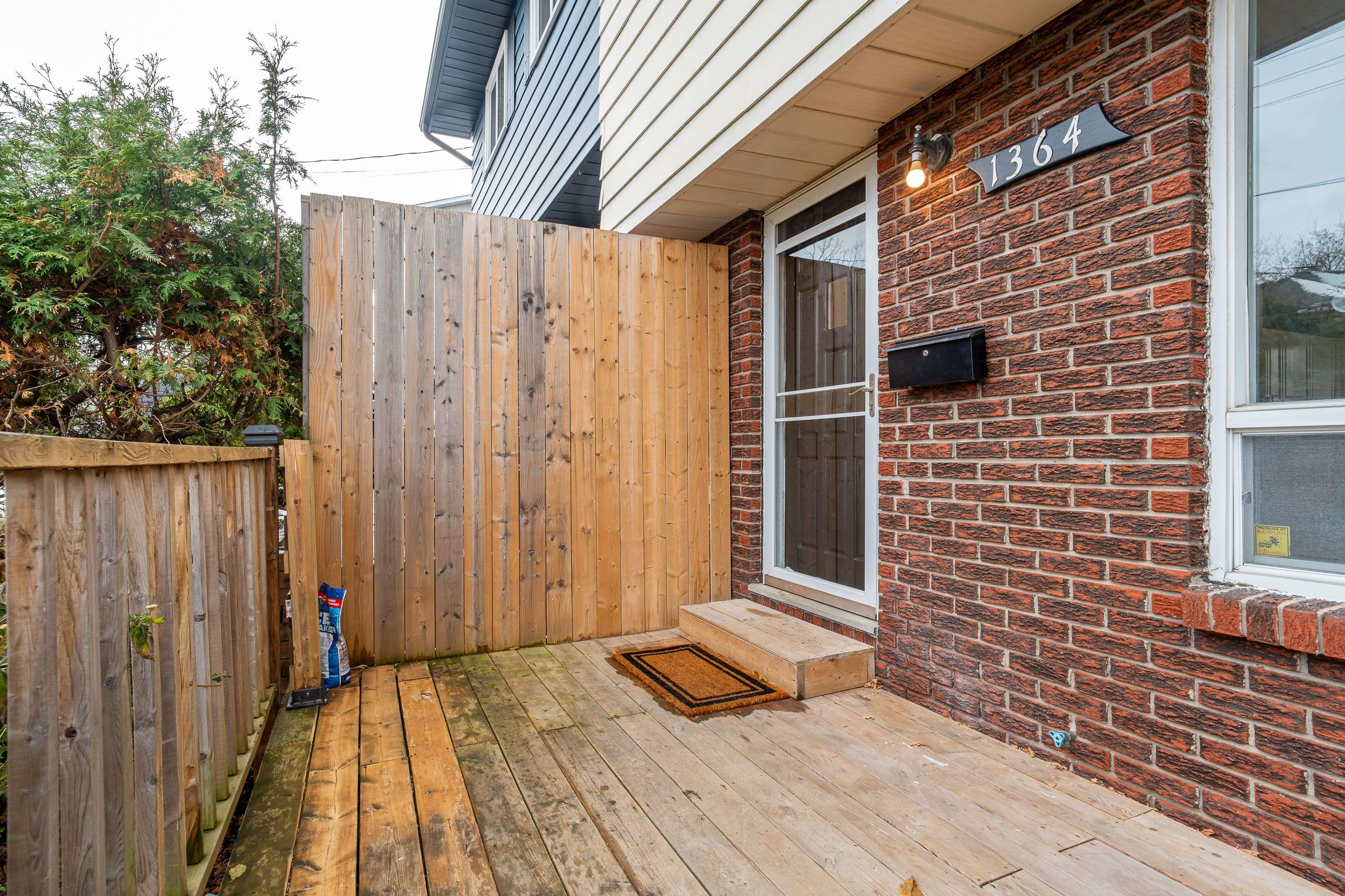 Orleans - Convent Glen And Area, ON K1C 2E6,1364 St. Jean ST