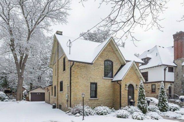 Owen Sound, ON N4K 4W1,1075 4th AVE W