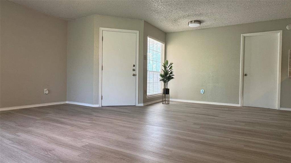 Dallas, TX 75243,12484 Abrams Road #2121