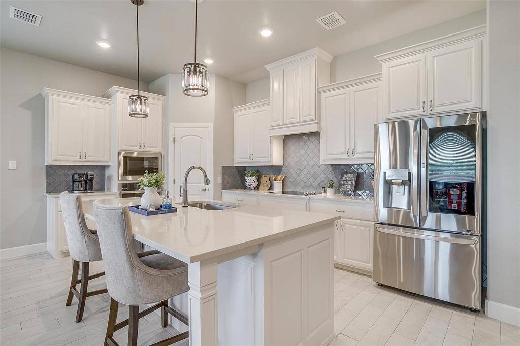 Burleson, TX 76028,1733 Reverie Road