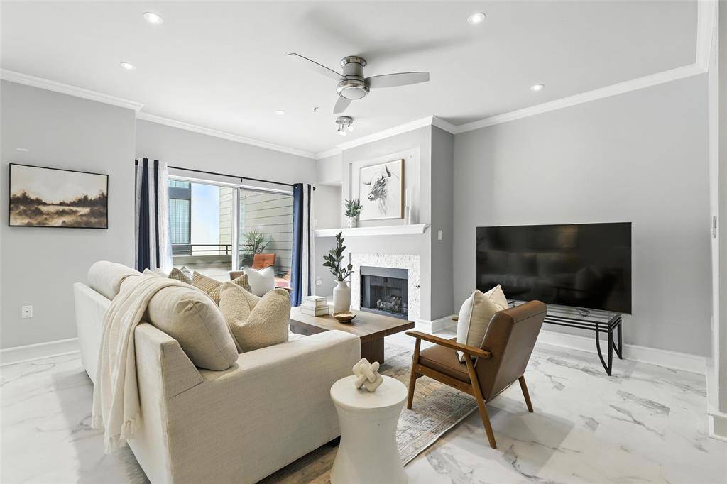 Fort Worth, TX 76107,3320 Camp Bowie Boulevard #1205