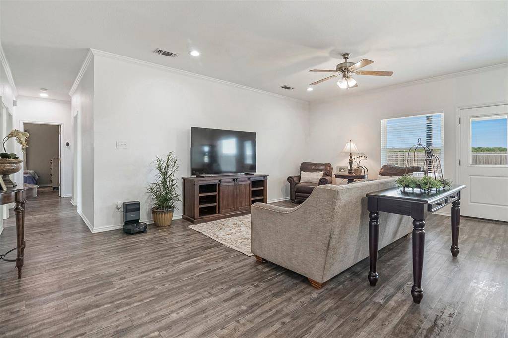 Gunter, TX 75058,400 Autry Boulevard