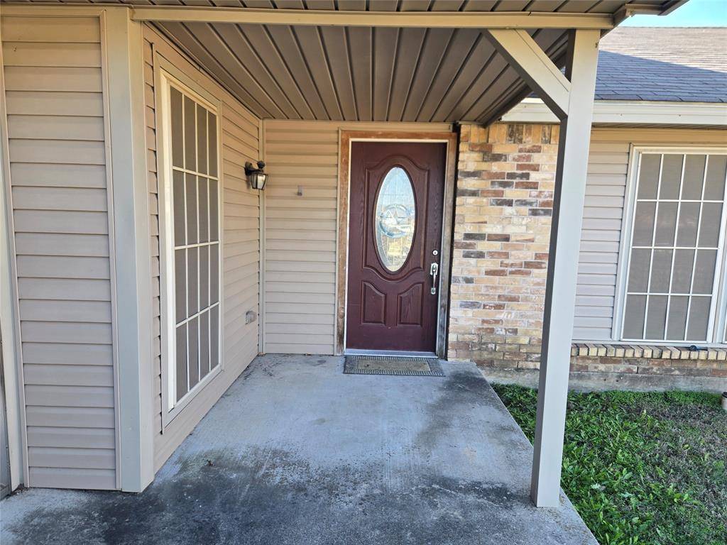 Arlington, TX 76018,5216 Kemp Drive