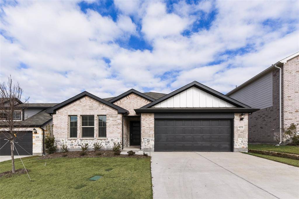 Fort Worth, TX 76123,6624 Valley Lake Lane