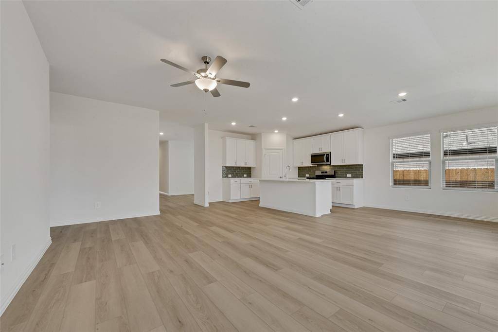 Fort Worth, TX 76123,6624 Valley Lake Lane