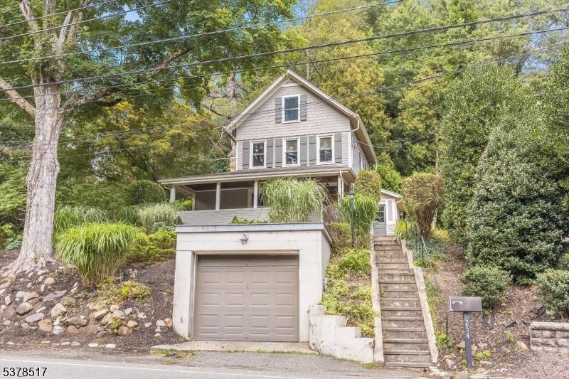 West Caldwell Twp., NJ 07006,254 Runnymede Rd