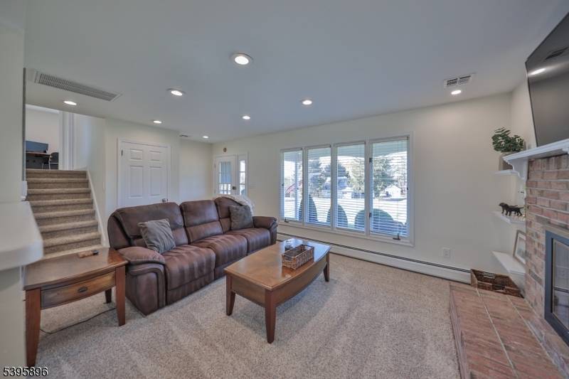 East Amwell Twp., NJ 08551,112 Old York Rd