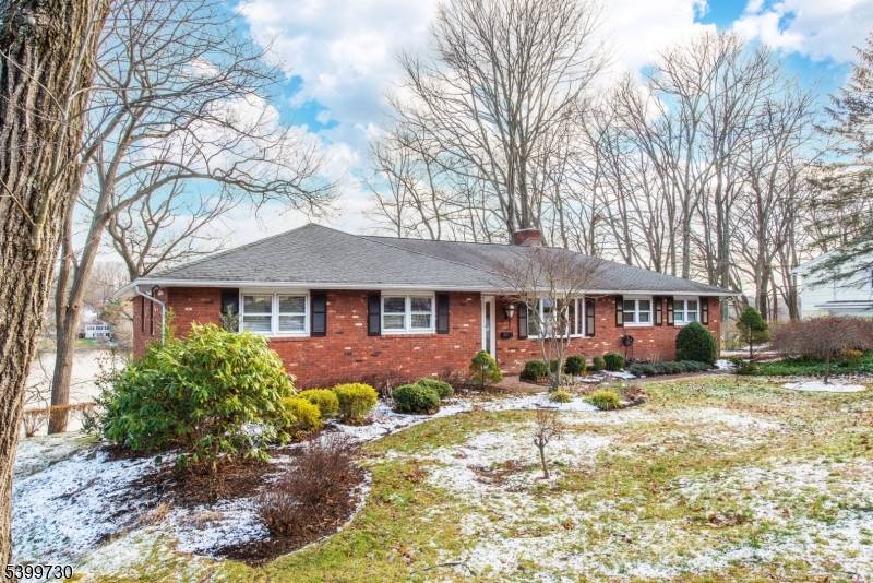 West Milford Twp., NJ 07480,347 High Crest Dr