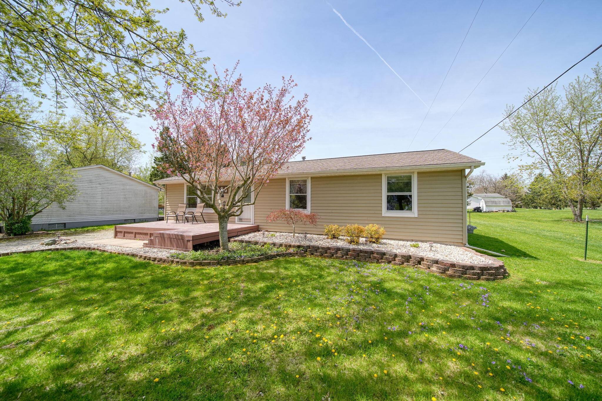 Cement City, MI 49233,186 Harris DR