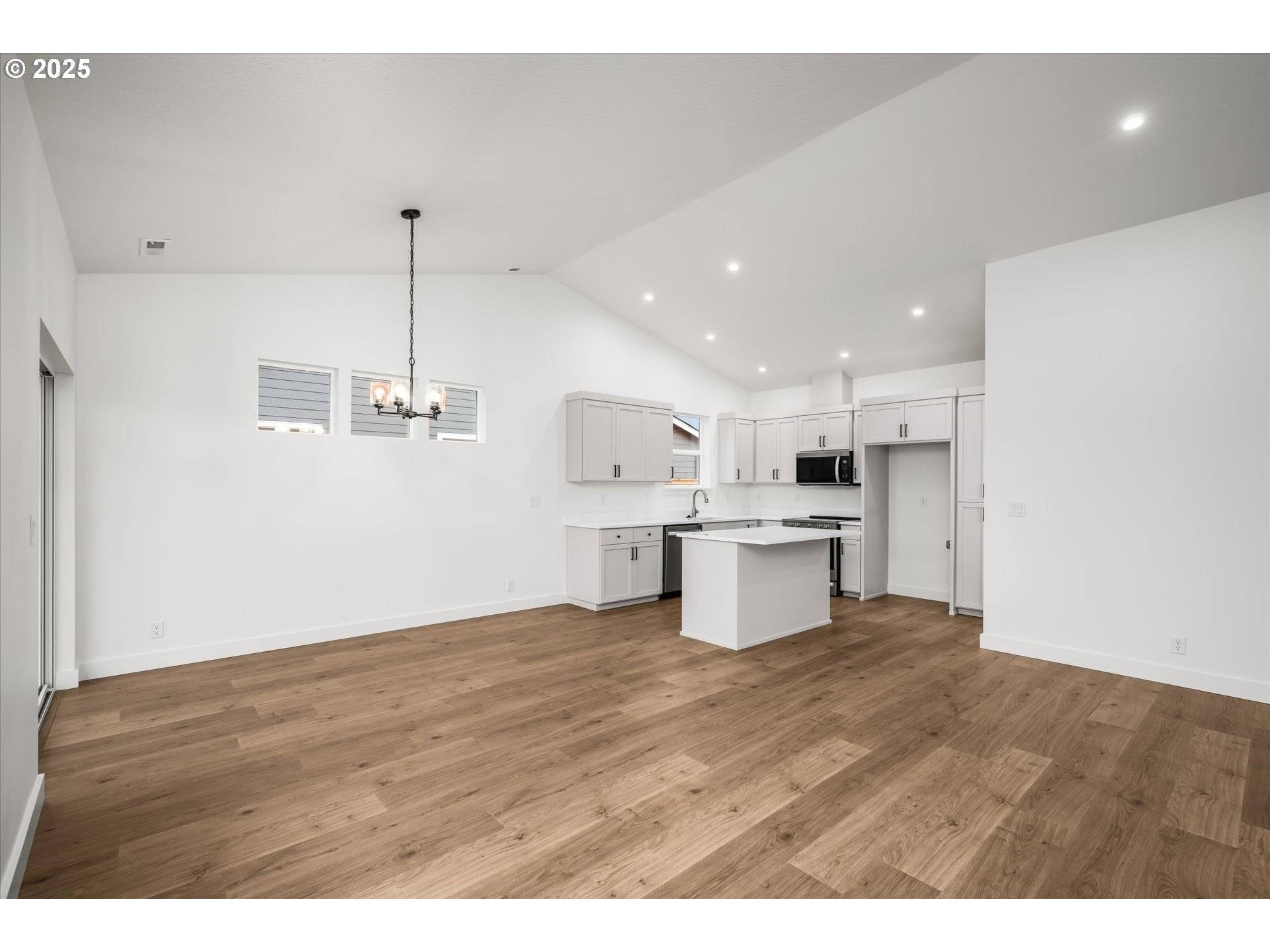 Veneta, OR 97487,88097 JAMESON WAY