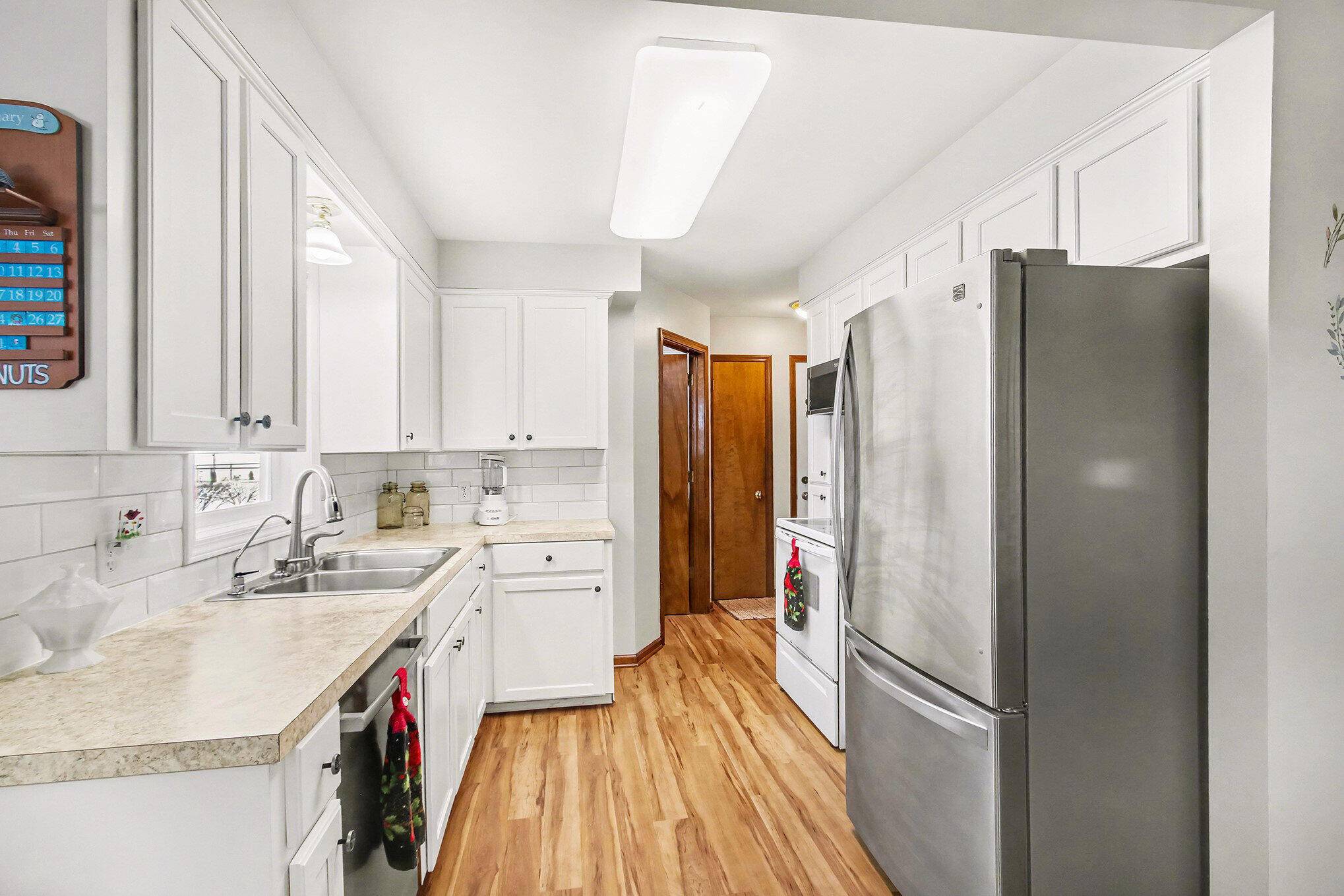 Jenison, MI 49428,7692 Cardinal DR