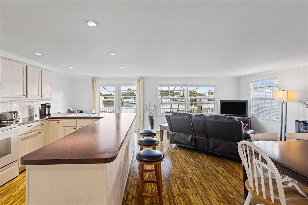 Fort Lauderdale, FL 33312,2774 SW 54th St