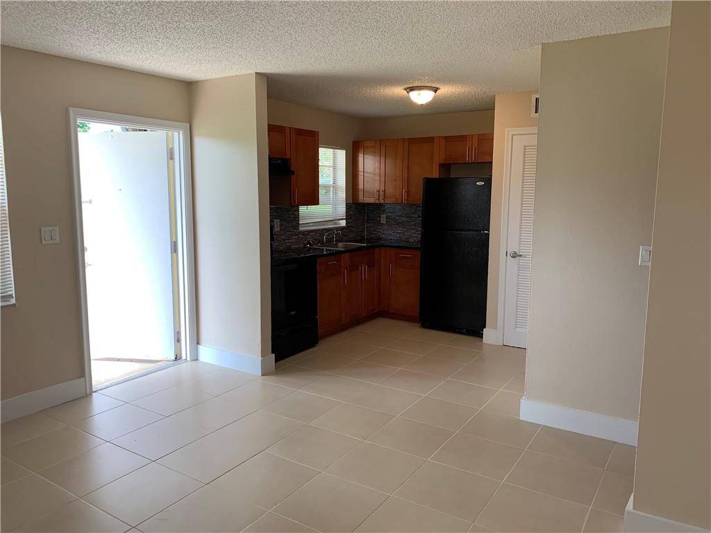 Oakland Park, FL 33334,5180 NE 6TH AV #602