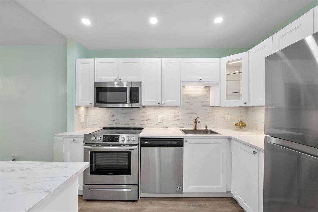 Lighthouse Point, FL 33064,1951 NE 39th St #156