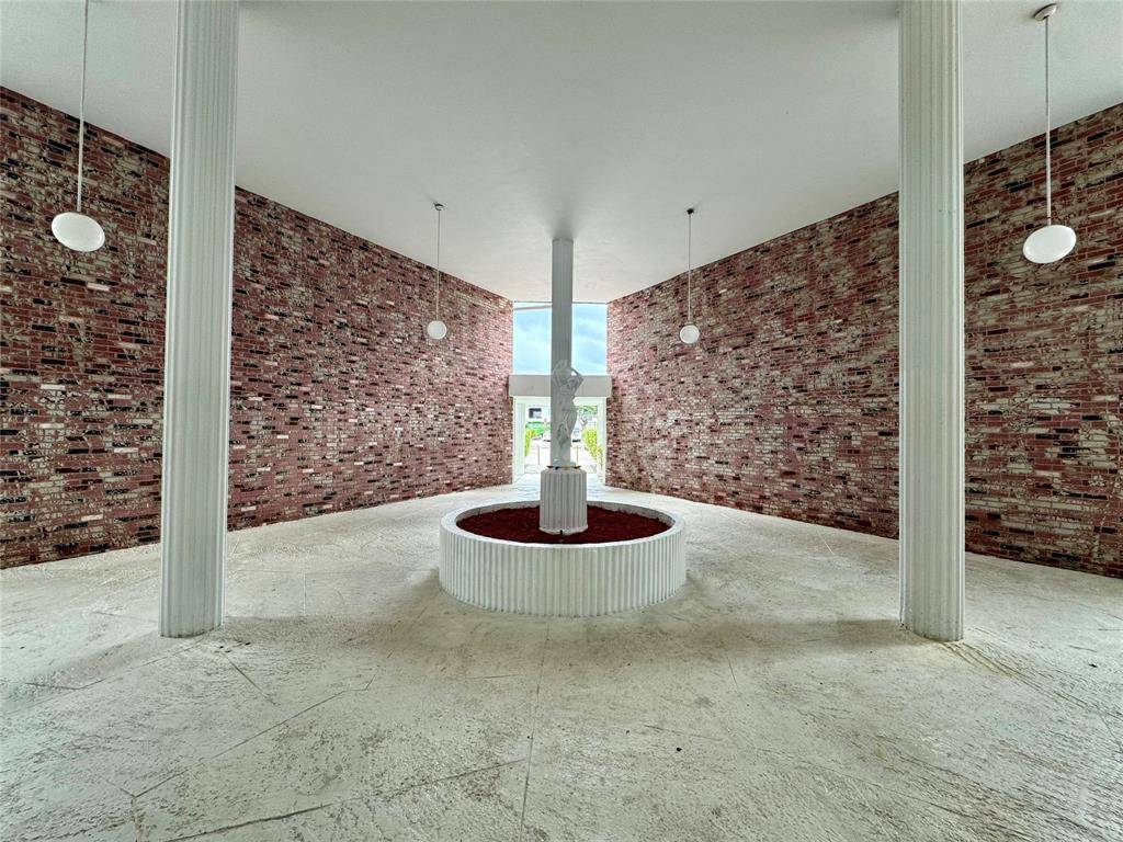 Margate, FL 33063,6507 Winfield Blvd #104-C