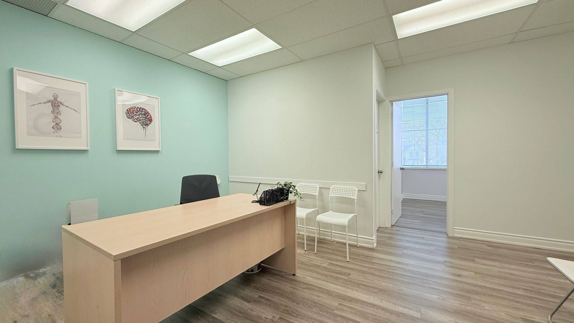 Markham, ON L3P 3P9,3 Centre ST #203B