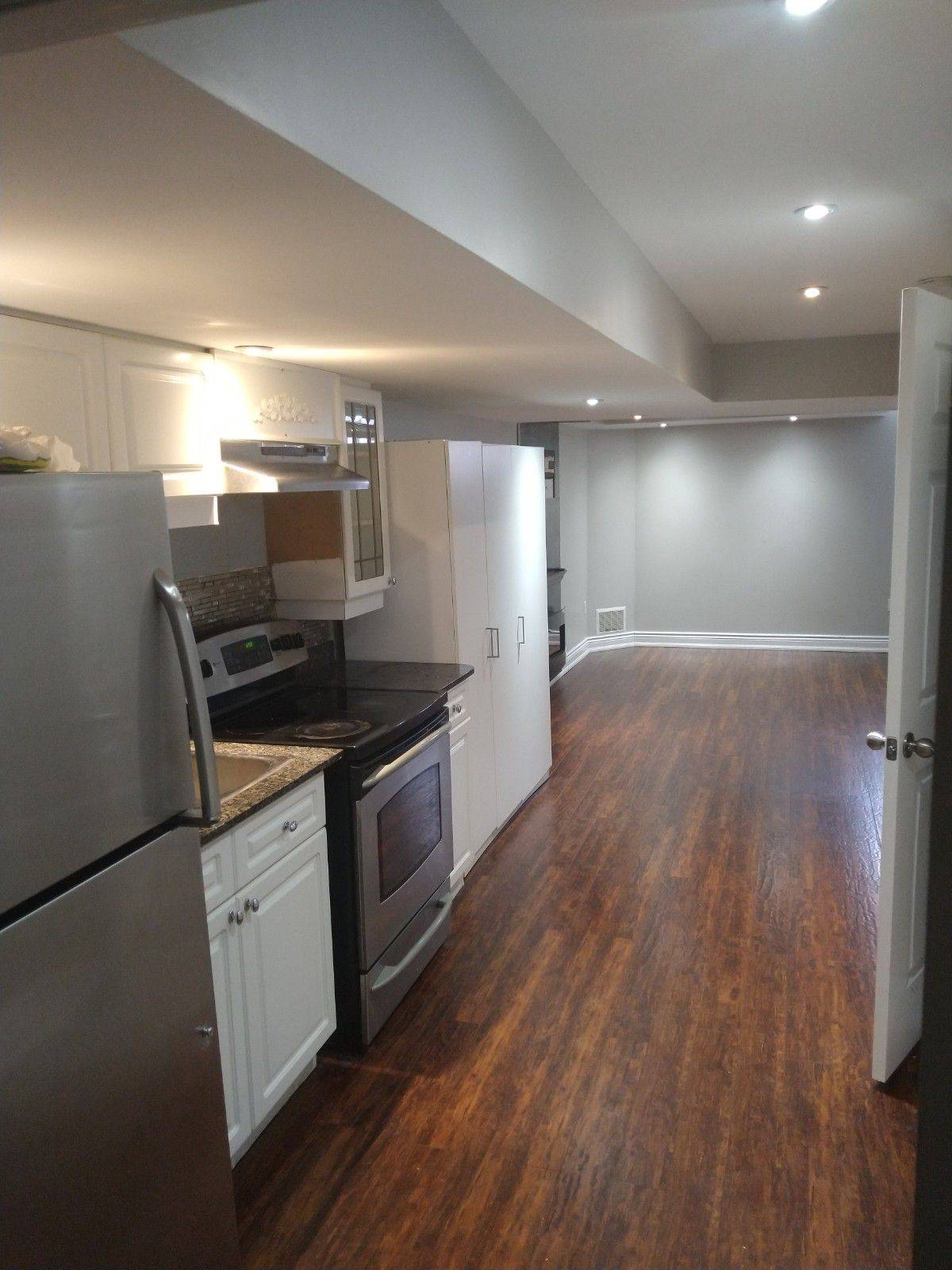 Bradford West Gwillimbury, ON L3Z 0P3,129 Matthewson AVE