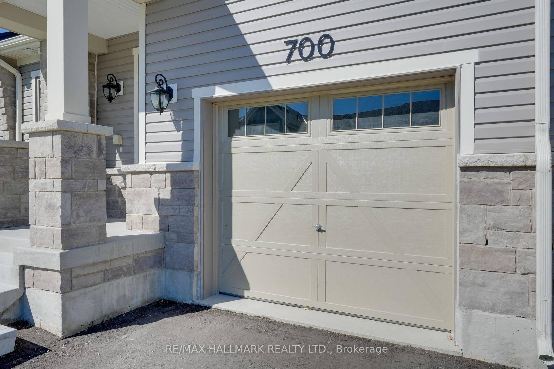 Innisfil, ON L9S 0R9,700 Sargeant PL