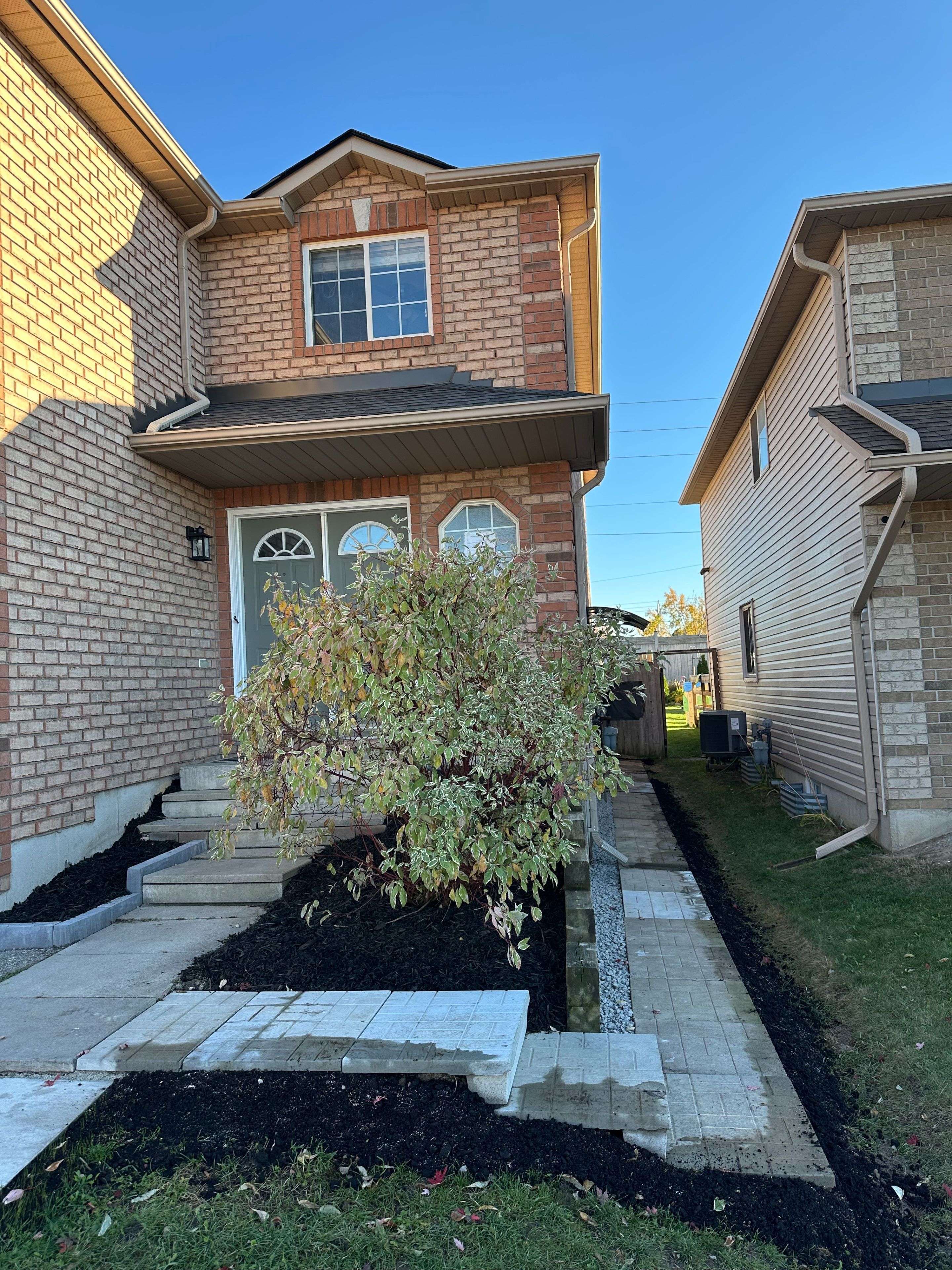 Barrie, ON L4N 5S9,93 Courtney CRES #Bsmt