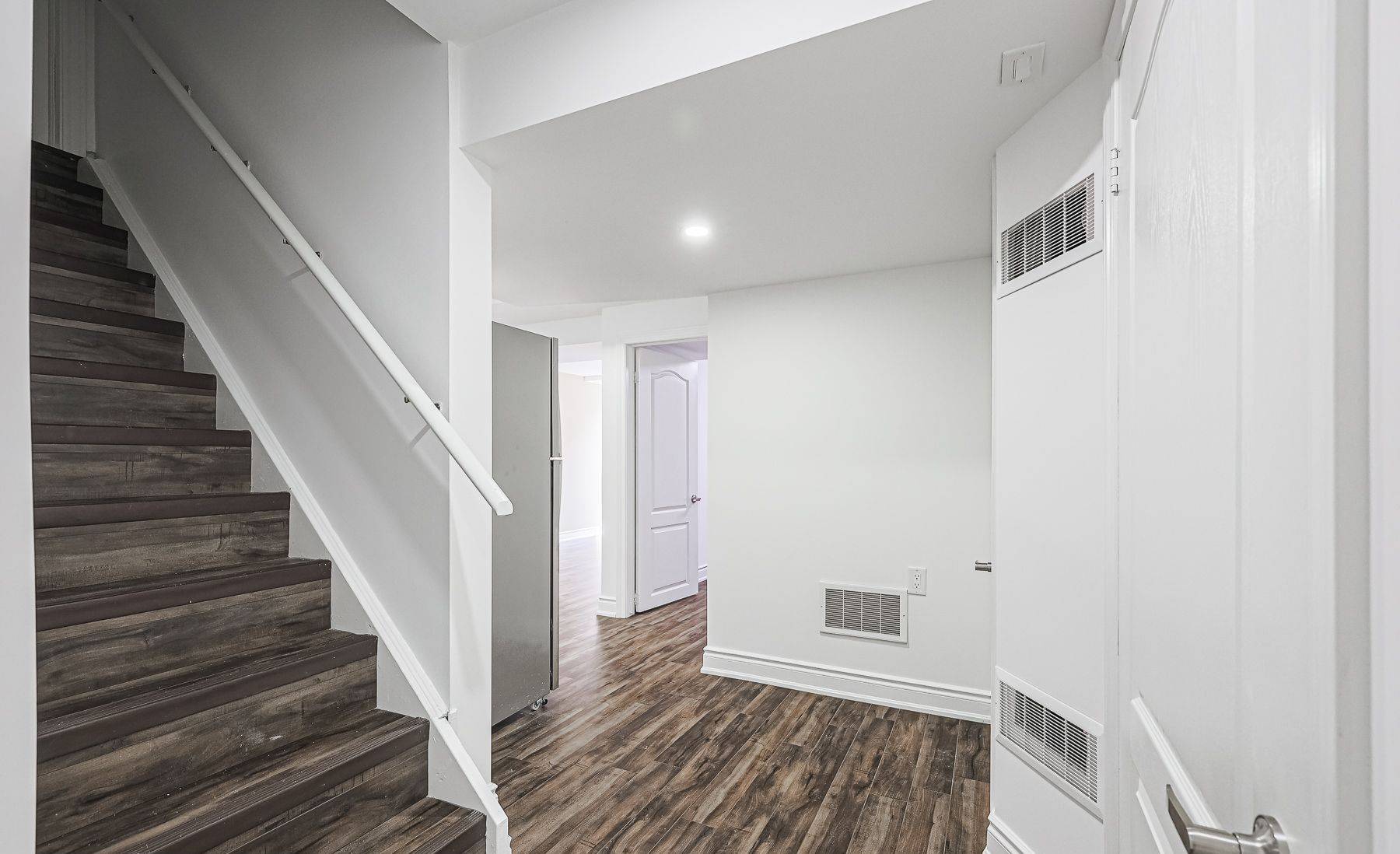 Brampton, ON L7C 3H1,565 Edenbrook Hill DR #BSMT