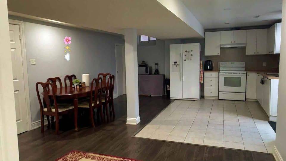 Brampton, ON L6R 2X5,24 Tangleridge BLVD