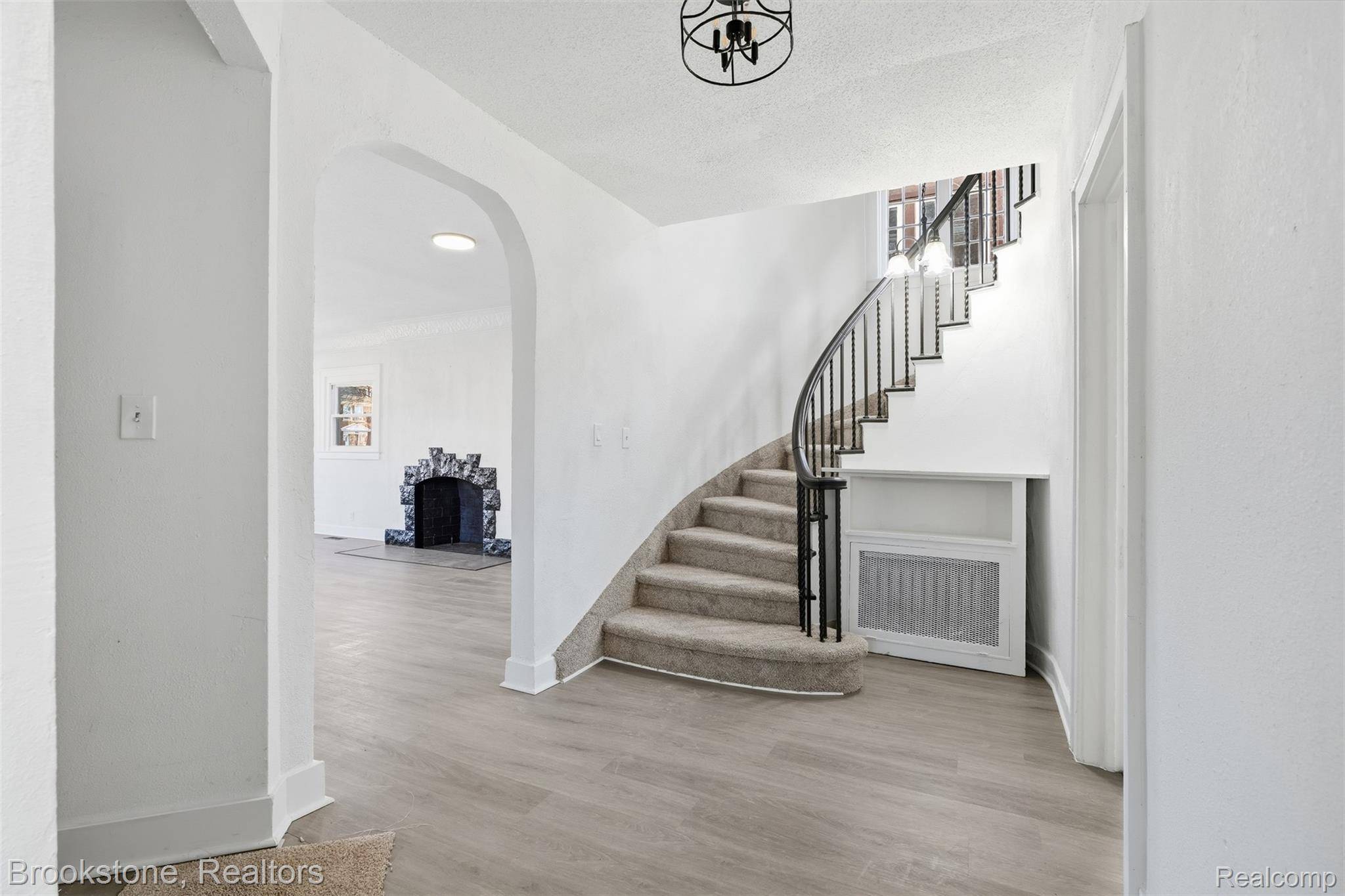 Detroit, MI 48206,8951 La Salle BLVD