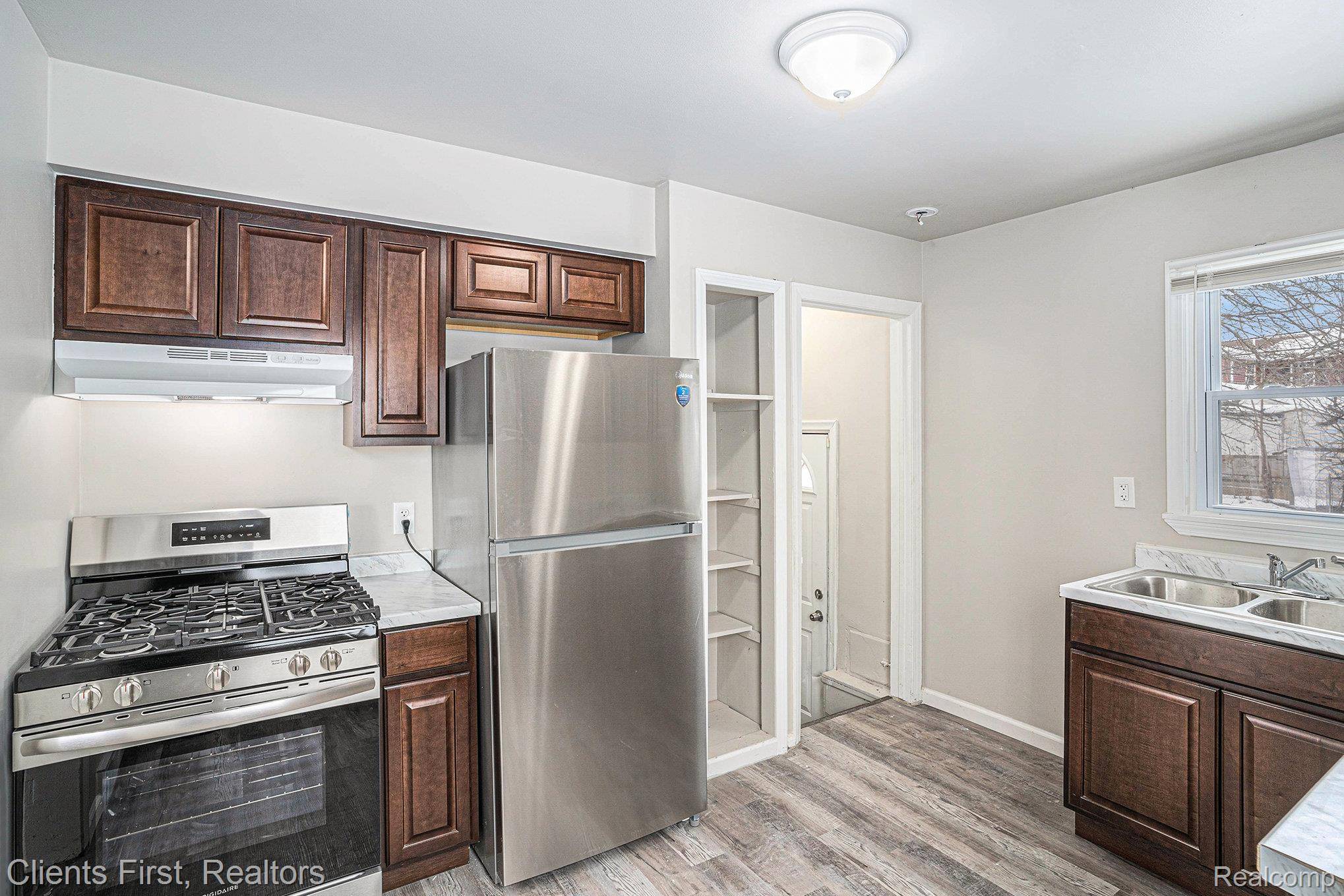 Inkster, MI 48141,1329 Woodland DR