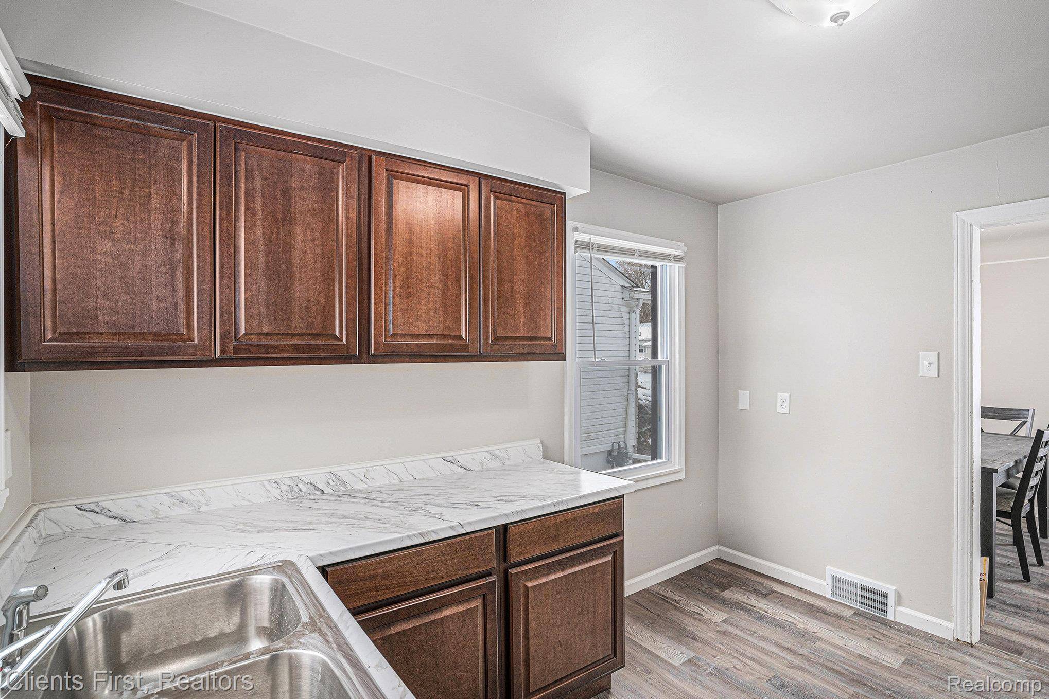 Inkster, MI 48141,1329 Woodland DR